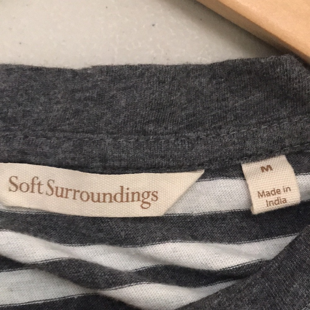 Soft Surroundings Tops Lilo Tunic Charcoal Grey Stripe shirt size Medium - Picture 12 of 13